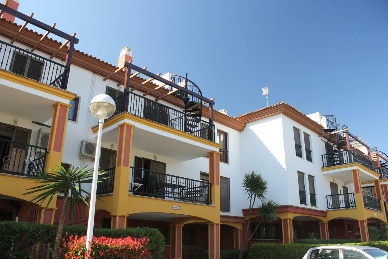 Con Jardin Y Acceso A La Piscina. Apartment Ayamonte Exterior photo