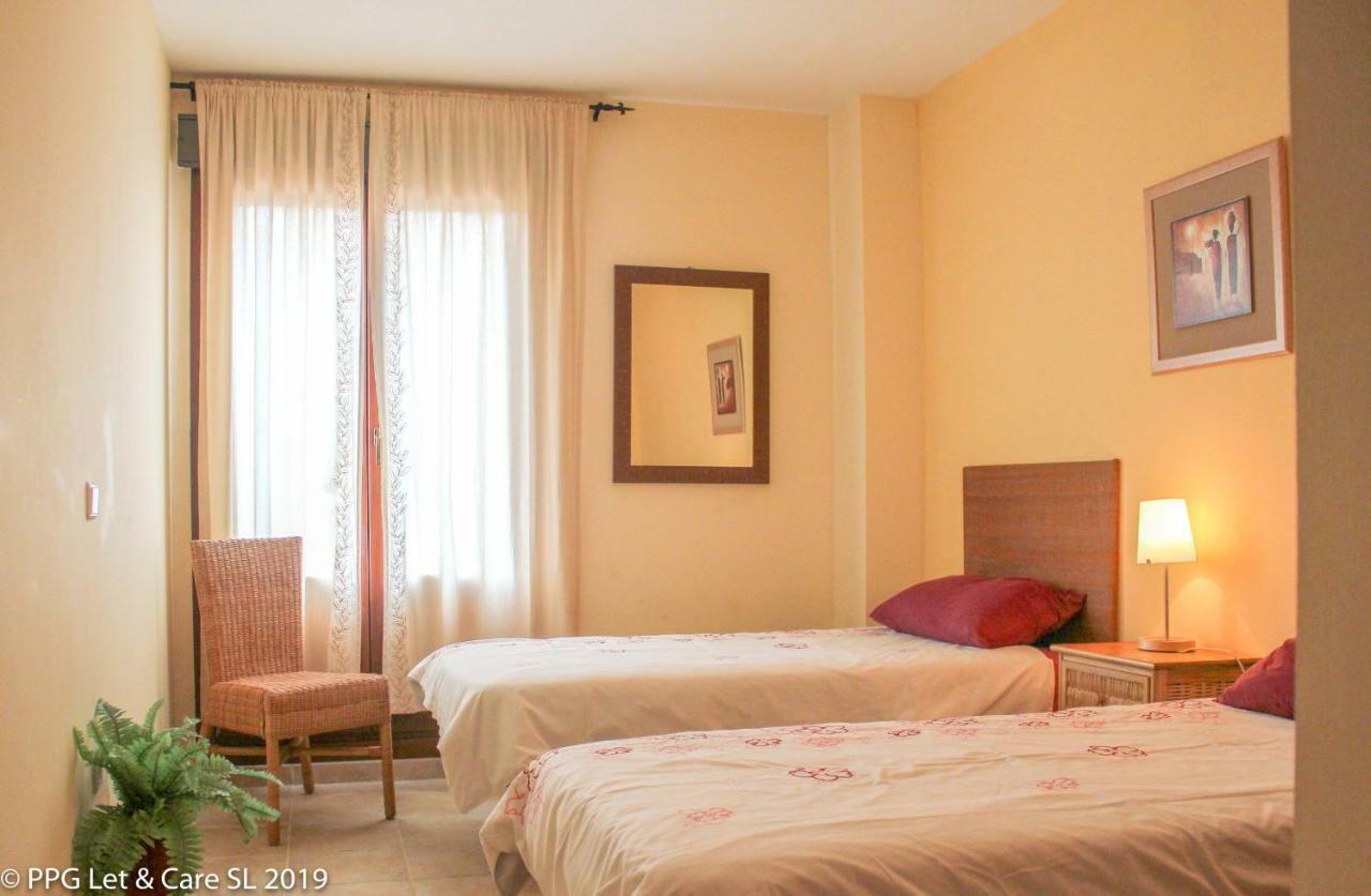 Con Jardin Y Acceso A La Piscina. Apartment Ayamonte Exterior photo
